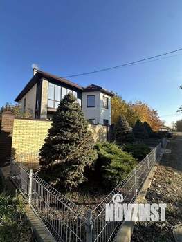 Дом 190м&sup2;, 2-этажный, участок 4 сот.  