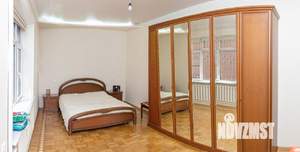 Дом 240м², 3-этажный, участок 4 сот.  