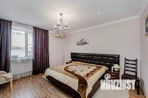 Дом 264м&sup2;, 3-этажный, участок 6 сот.  