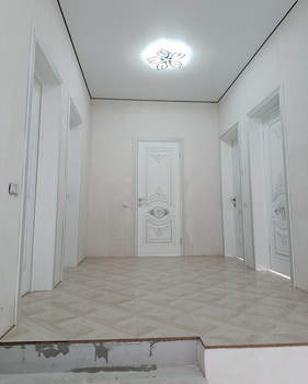 Дом 220м&sup2;, 3-этажный, участок 5 сот.  