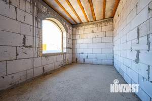 Дом 315м&sup2;, 2-этажный, участок 4 сот.  