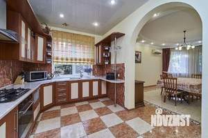 Дом 350м², 2-этажный, участок 11 сот.  