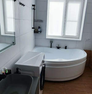 Дом 210м&sup2;, 2-этажный, участок 6 сот.  