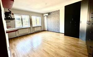 Дом 256м&sup2;, 2-этажный, участок 8 сот.  