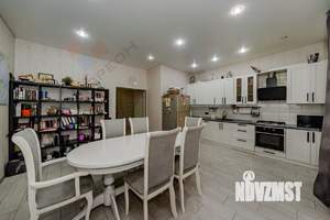 Дом 140м², 2-этажный, участок 4 сот.  