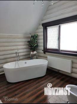 Дом 300м², 3-этажный, участок 8 сот.  