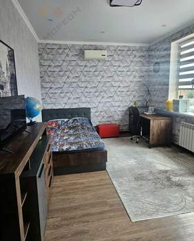 Дом 290м&sup2;, 3-этажный, участок 10 сот.  