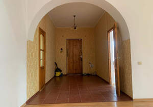 Дом 225м&sup2;, 2-этажный, участок 4 сот.  