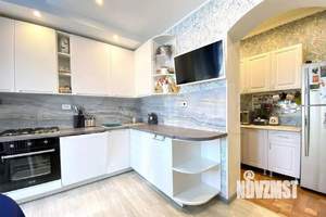 Дом 150м², 2-этажный, участок 8 сот.  