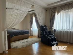 Дом 270м², 3-этажный, участок 4 сот.  