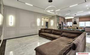 Дом 477м&sup2;, 3-этажный, участок 10 сот.  