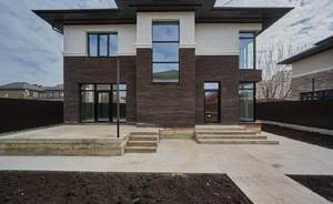 Дом 170м&sup2;, 2-этажный, участок 5 сот.  