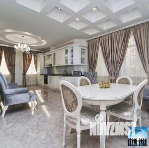 Коттедж 600м², 3-этажный, участок 8 сот.  