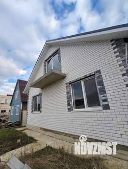 Дом 140м&sup2;, 2-этажный, участок 3 сот.  