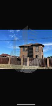 Дом 200м&sup2;, 2-этажный, участок 6 сот.  