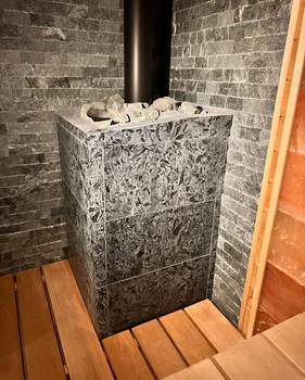 Дом 1500м&sup2;, 3-этажный, участок 16 сот.  