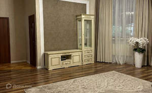 Дом 262м&sup2;, 3-этажный, участок 6 сот.  