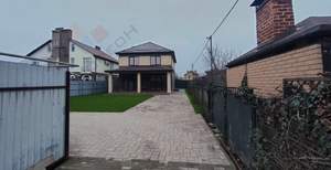 Дом 220м&sup2;, 2-этажный, участок 6 сот.  