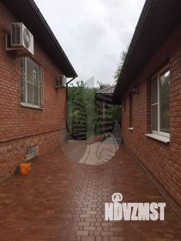 Дом 160м&sup2;, 1-этажный, участок 8 сот.  