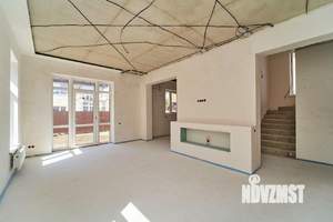 Коттедж 165м², 2-этажный, участок 4 сот.  