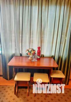 2-к квартира, посуточно, 50м2, 2/2 этаж