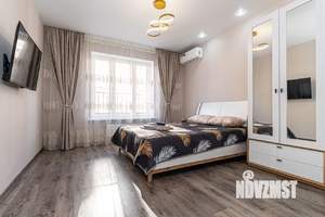 1-к квартира, посуточно, 43м2, 13/22 этаж