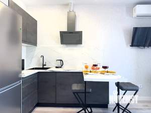 Студия квартира, посуточно, 28м2, 7/18 этаж