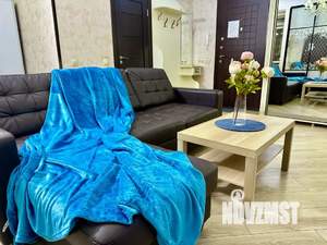 2-к квартира, посуточно, 45м2, 9/25 этаж