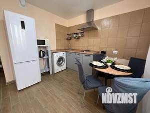 1-к квартира, посуточно, 37м2, 15/16 этаж