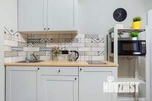 1-к квартира, посуточно, 42м2, 1/1 этаж
