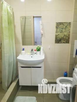 Студия квартира, посуточно, 36м2, 1/4 этаж