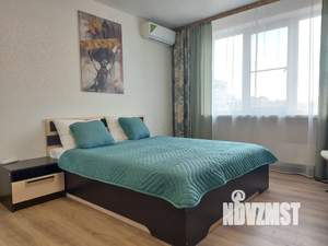 1-к квартира, посуточно, 42м2, 7/12 этаж