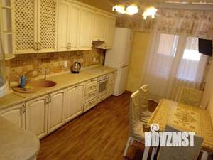 1-к квартира, посуточно, 80м2, 1/1 этаж