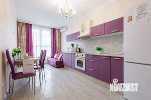 1-к квартира, посуточно, 40м2, 18/25 этаж