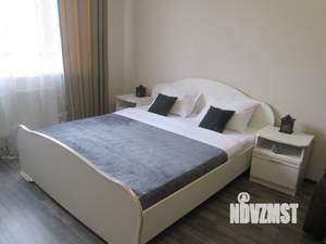 1-к квартира, посуточно, 42м2, 2/17 этаж