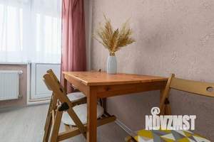 1-к квартира, посуточно, 42м2, 1/1 этаж