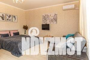 1-к квартира, посуточно, 38м2, 3/6 этаж