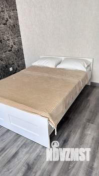 1-к квартира, посуточно, 42м2, 12/17 этаж