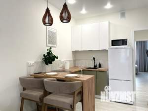 1-к квартира, посуточно, 43м2, 6/9 этаж