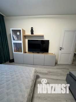 1-к квартира, посуточно, 37м2, 4/18 этаж