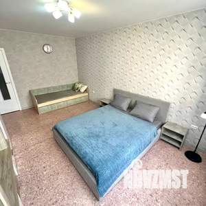 1-к квартира, посуточно, 43м2, 6/18 этаж