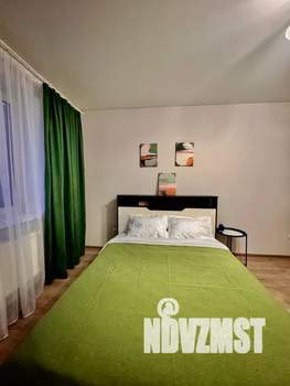 1-к квартира, посуточно, 38м2, 8/20 этаж