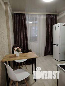 1-к квартира, посуточно, 37м2, 1/17 этаж