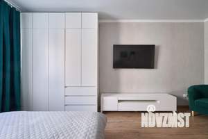 1-к квартира, посуточно, 40м2, 7/16 этаж