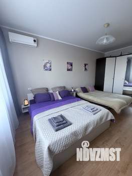1-к квартира, посуточно, 40м2, 3/18 этаж