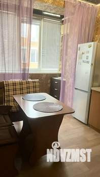 1-к квартира, посуточно, 42м2, 5/6 этаж