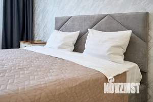 1-к квартира, посуточно, 40м2, 6/18 этаж