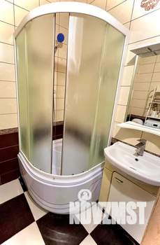 1-к квартира, посуточно, 38м2, 2/5 этаж