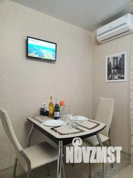 1-к квартира, посуточно, 42м2, 2/15 этаж