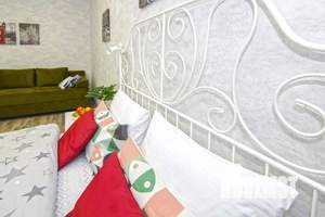 1-к квартира, посуточно, 42м2, 1/1 этаж